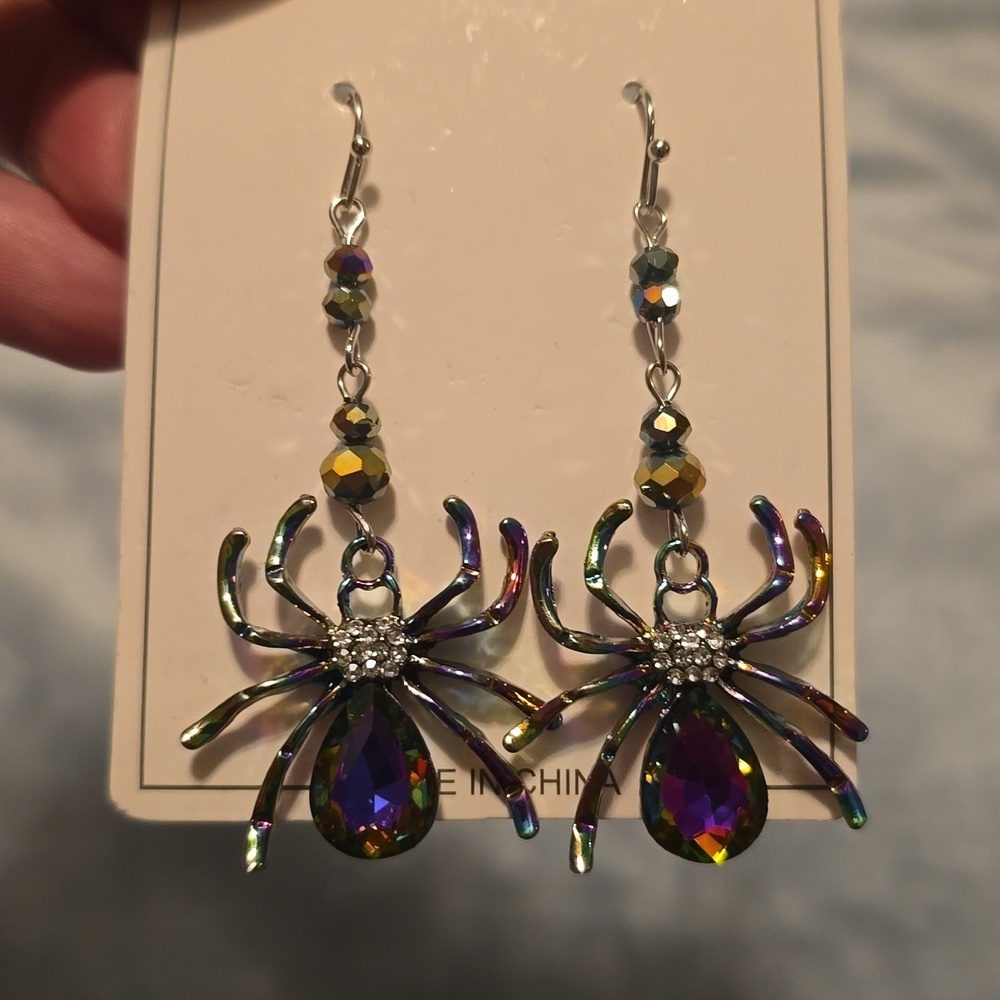 Spider Earrings - Picture 2 of 4